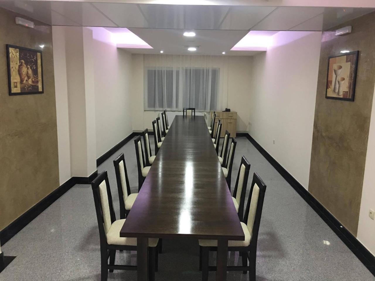 Odmaraliste Vidik Hotel Lazarevac Buitenkant foto