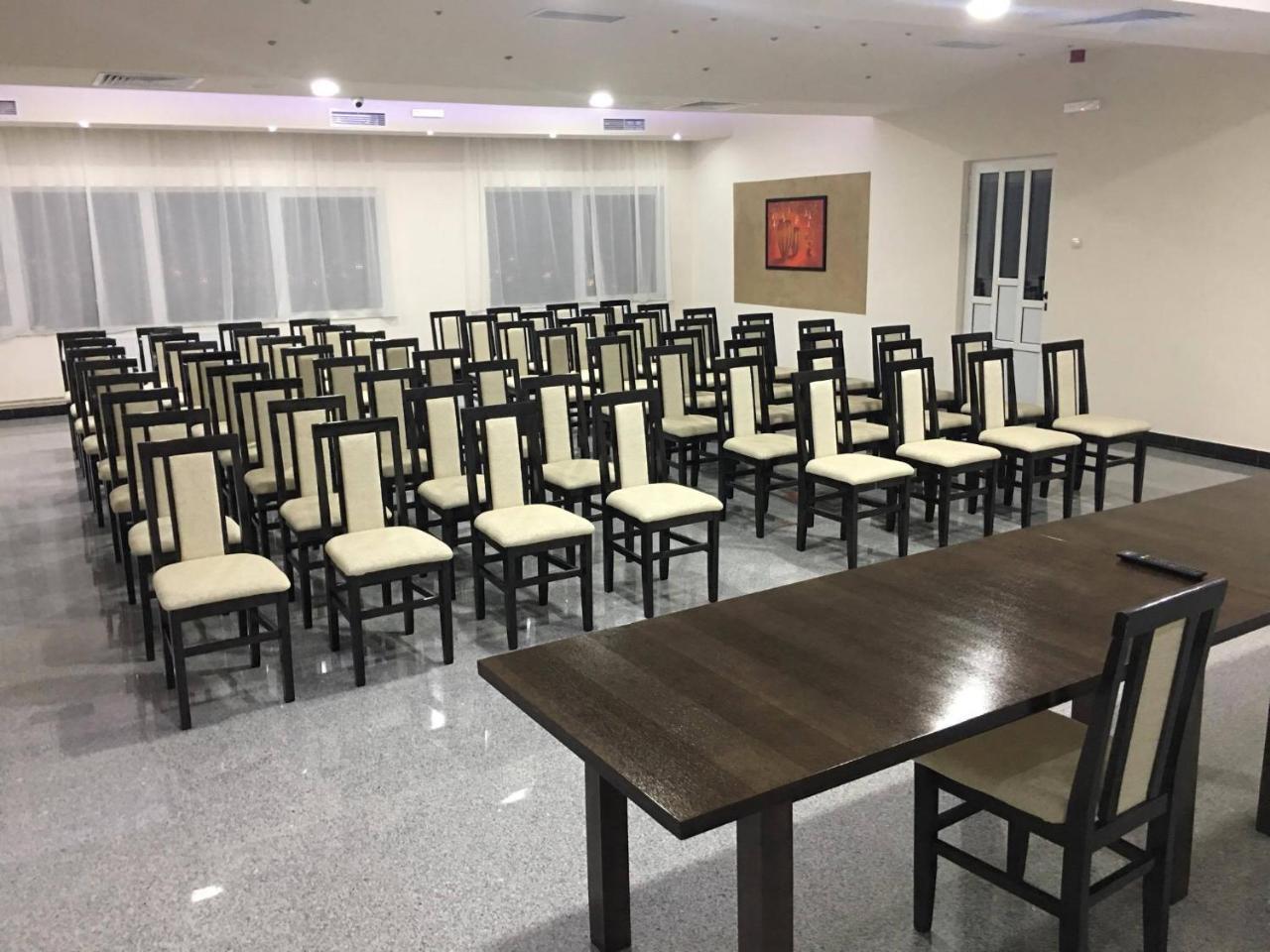 Odmaraliste Vidik Hotel Lazarevac Buitenkant foto