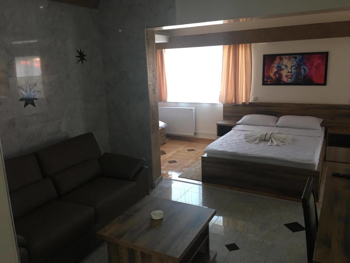 Odmaraliste Vidik Hotel Lazarevac Buitenkant foto
